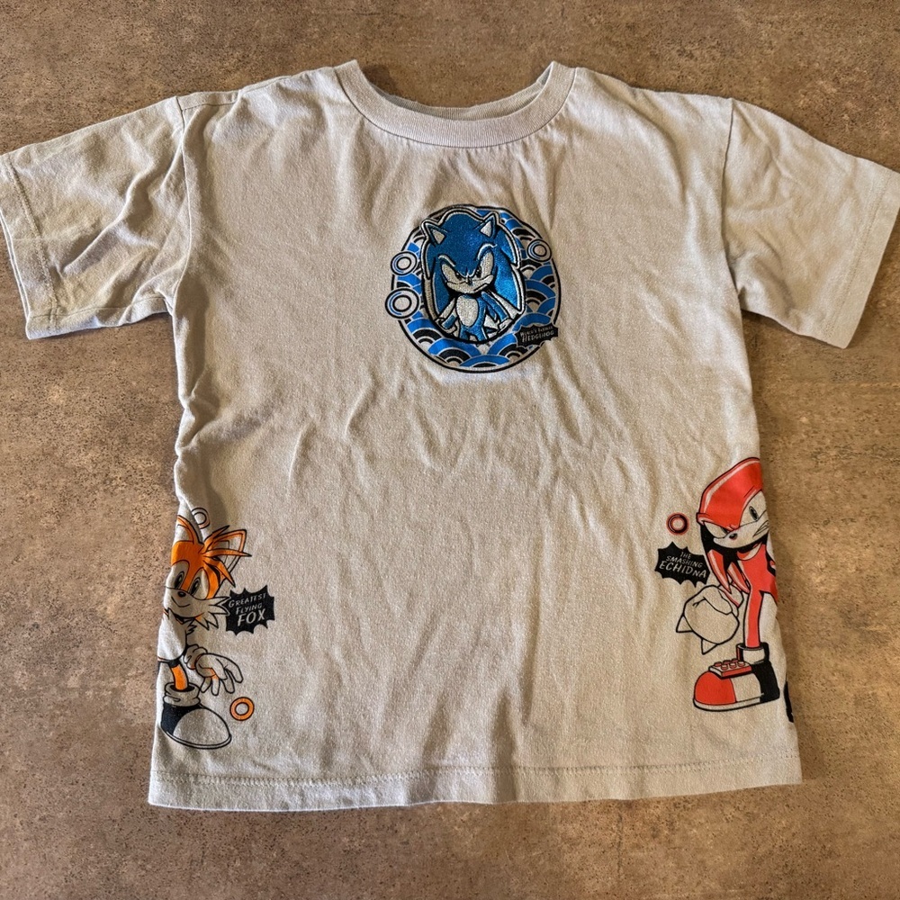 Sega Sonic the Hedgehog Kids Graphic Short Sleeve T-Shirt, Youth Size Small 5/6 - Picture 2 of 6